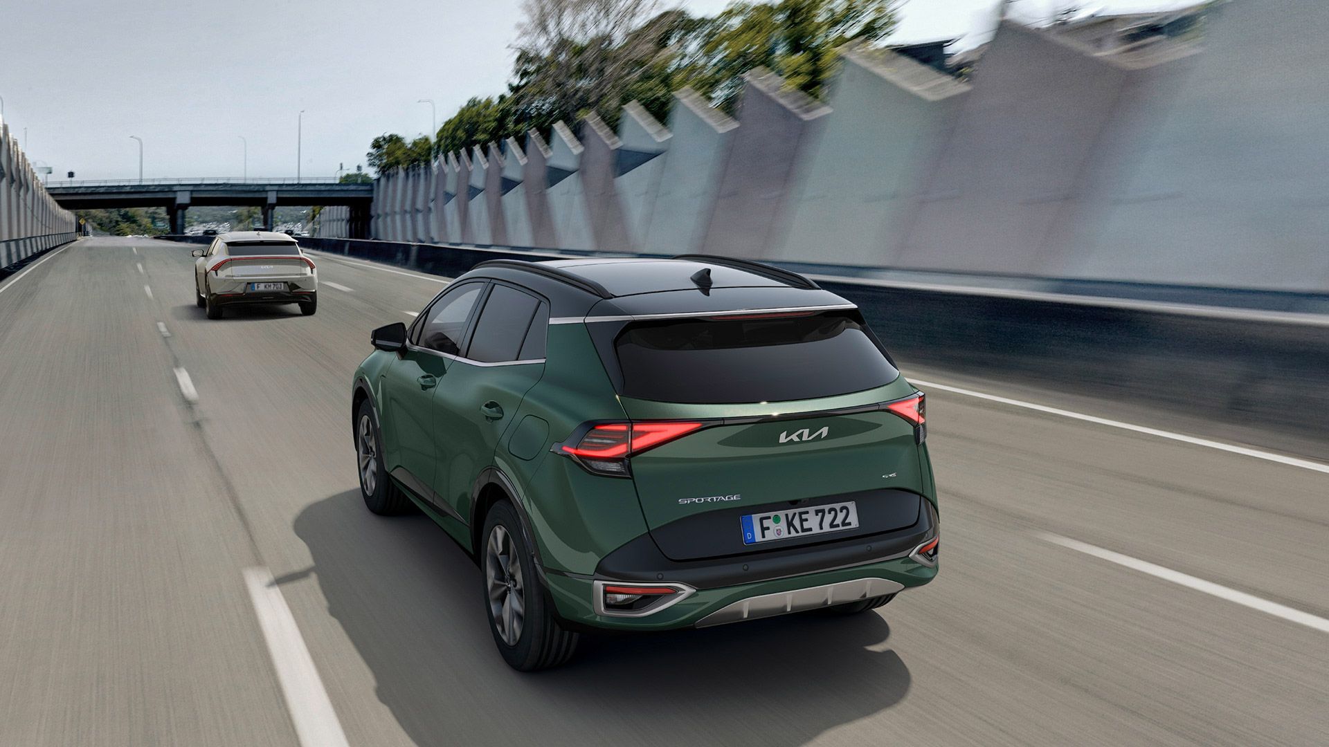 Kia Sportage, Vogelperspektive, Sportage auf einer Autobahn